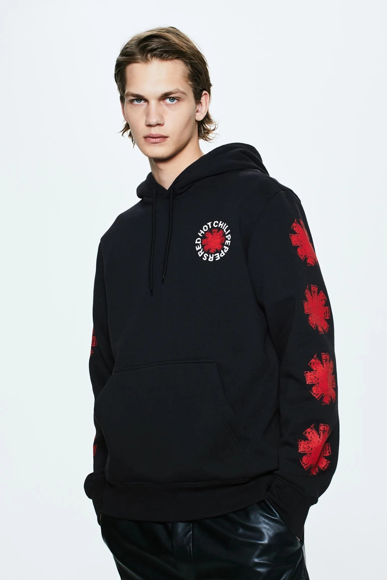 H&M Regular Fit Red Hot Chili Peppers Sweatshirt, black